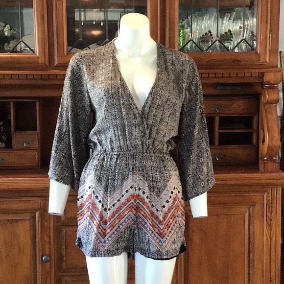 Romper - Picture 4 of 5